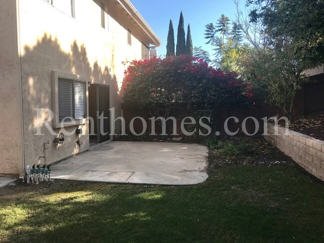 Building Photo - 13534 Longfellow Ln
