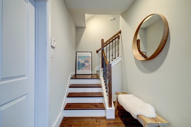 Building Photo - 5453 Larkin St