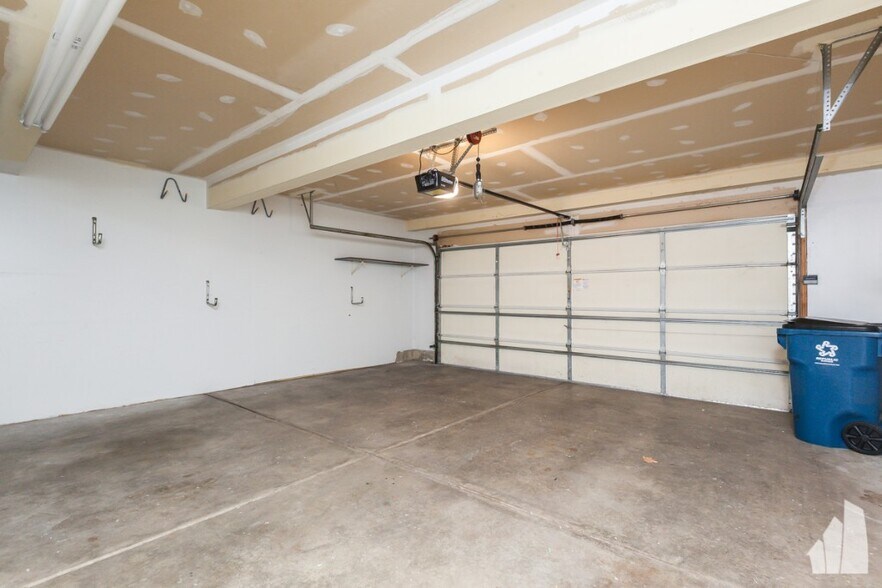 Building Photo - 2991 Belle Ln