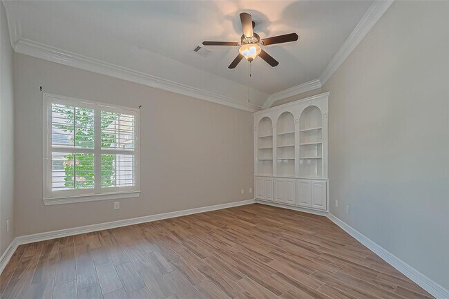 Building Photo - 4210 Wentworth Dr