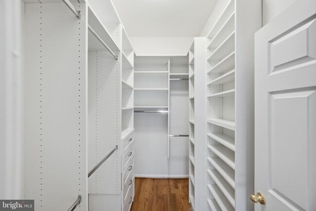 Building Photo - 10793 Symphony Way