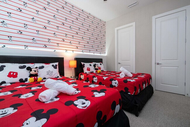 Building Photo - 7592 Sunny Dreams Ln
