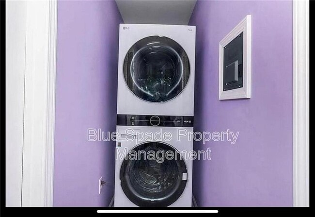 Building Photo - 156 Plantation Trce