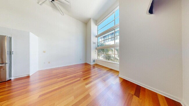 Primary Photo - Bright & Modern 2BR/2BA Loft-Style Condo i...