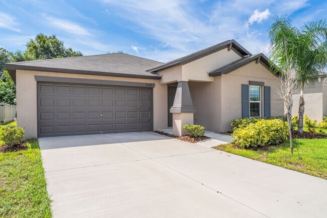 Building Photo - Like New 3/2 in Wimauma