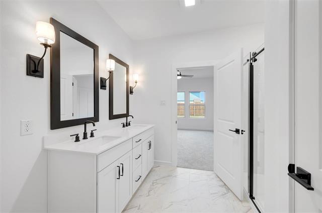 Building Photo - 528 Brookside Dr