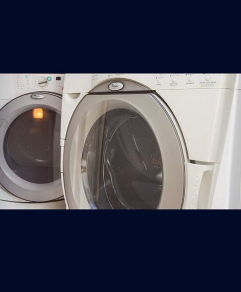 Building Photo - 8665 Clifton Way