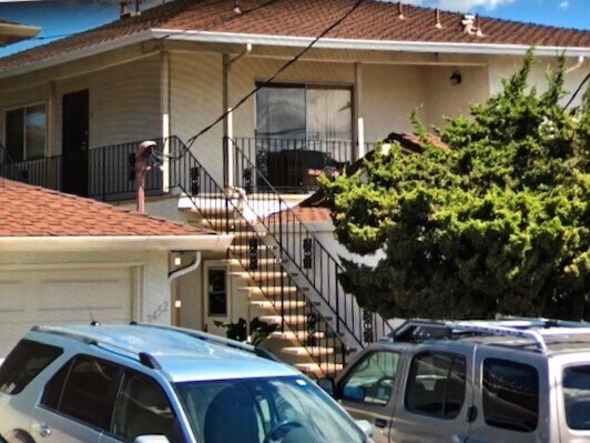 Building Photo - 3456 Redwood Ct
