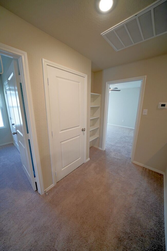 Building Photo - Brand New Duplex Rental Now Available in Converse, TX! Realtor Commission: $600