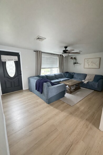 Building Photo - 14788 Josephs Rd