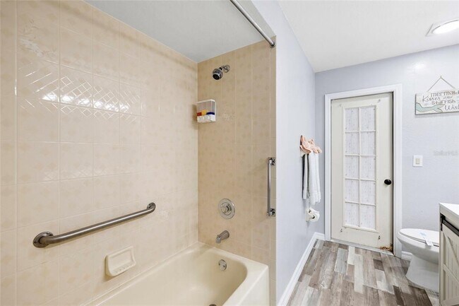 Building Photo - 11263 Murraysville Dr