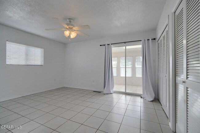 Building Photo - 9632 Gairloch Dr