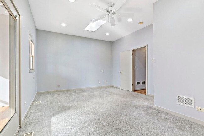 Building Photo - 2151 W Race Ave