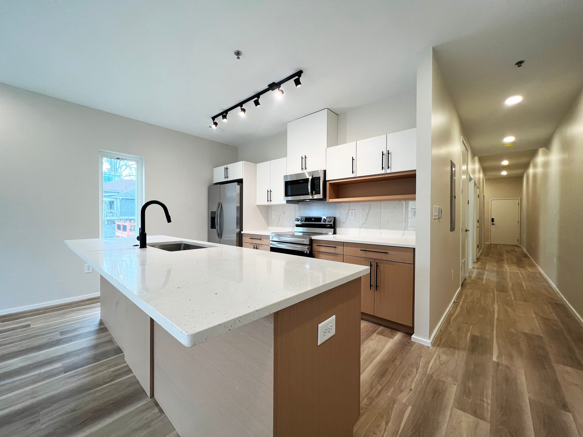 Open Floor Kitchen to Living - 547 Winton Ter NE