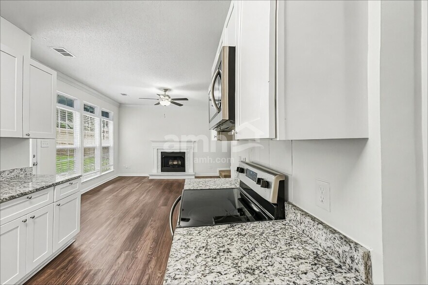 Building Photo - 13929 Hatton Cross Dr