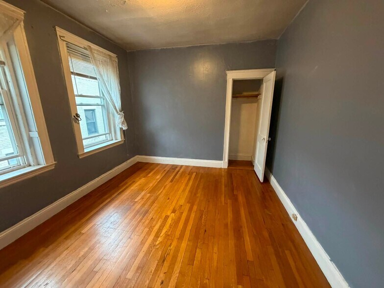Building Photo - 313 Allston St