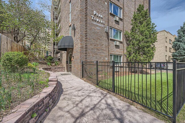 Building Photo - Sunny 6th-Floor Condo at Penn Towers – Rig...