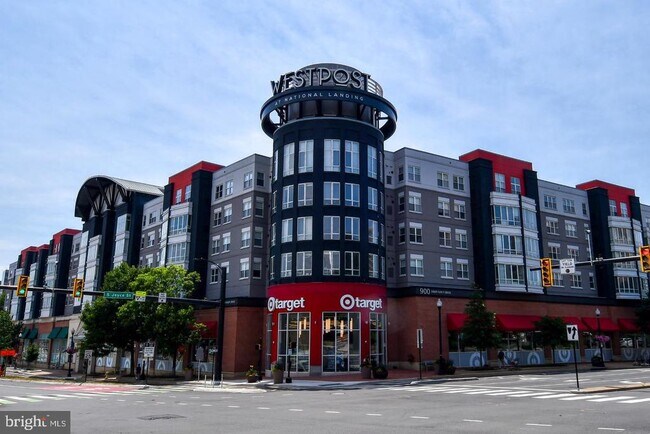 Building Photo - 1300 S Arlington Ridge Rd