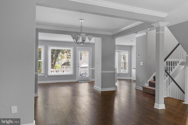 Building Photo - 7439 Heatherfield Ln