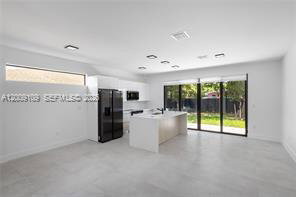 Building Photo - 921 NW 55th St