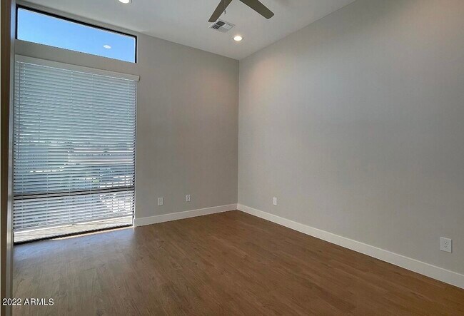 Building Photo - 6060 E Baseline Rd