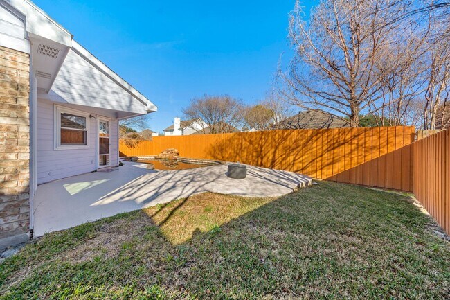 Building Photo - 128 Overbrook Dr