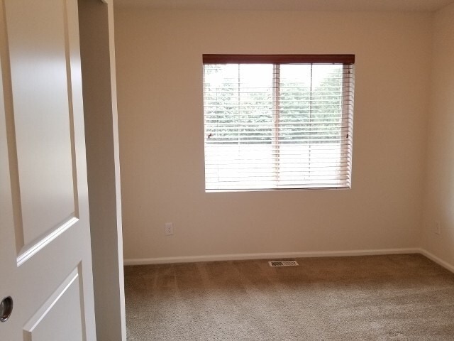 Building Photo - Pet Friendly Tumwater Hill Home