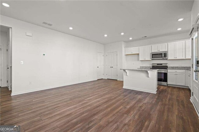 Building Photo - 155 Star Ct