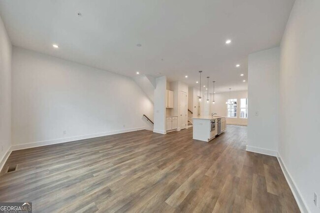 Building Photo - 515 Motivation Cir NW