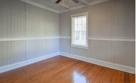 Building Photo - 608 Muller Ave