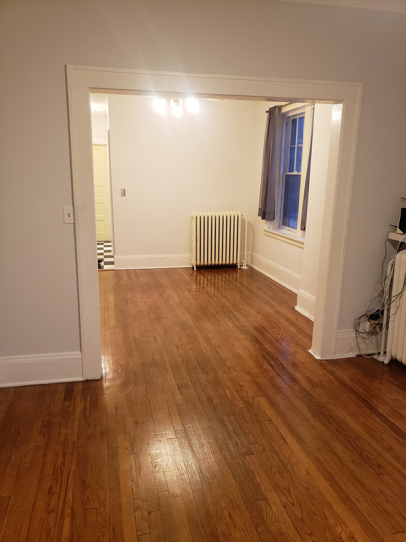 dining room - 162 Wheeler St N