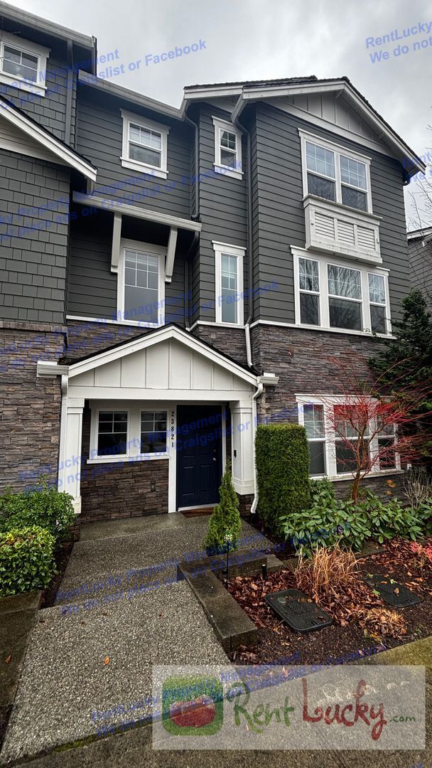 Building Photo - Spacious Issaquah Townhome w/ Entry-Level Suite & 2-Car Garage