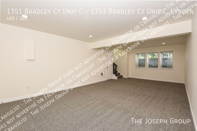 Building Photo - 1351 Bradley Ct