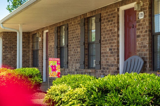 Building Photo - City Edge Flats
