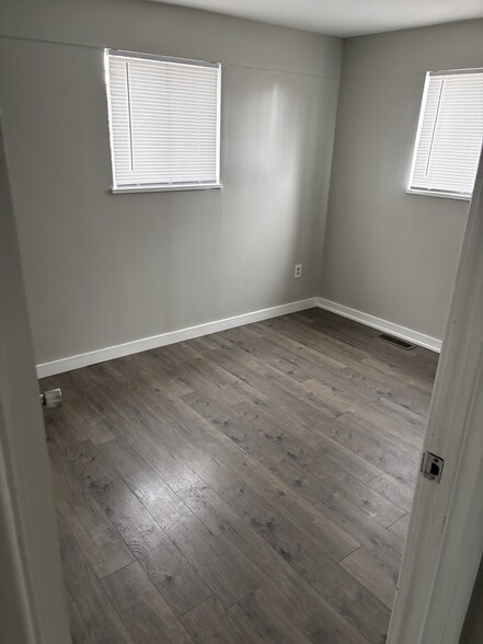 Building Photo - 669 Gibbard Ave