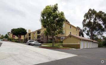 Building Photo - Overlook at Bernardo Heights