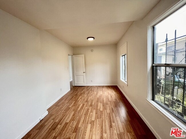Building Photo - 2209 Ridgeley Dr