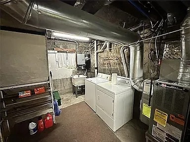 Building Photo - 5 Drumore Cres