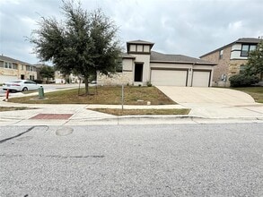 Building Photo - 10921 Zoeller Dr