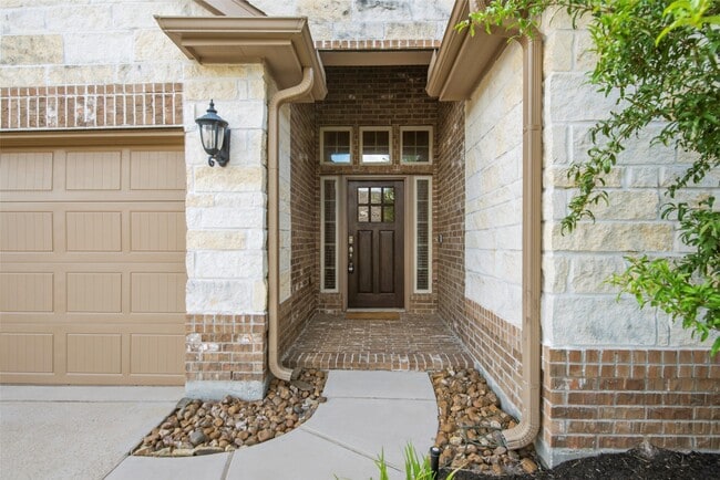 Building Photo - 5619 S Denham Ridge Ln