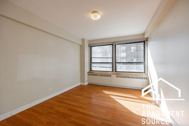 Building Photo - 4180 N Marine Dr