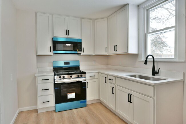 Building Photo - 310/312 Prospect St