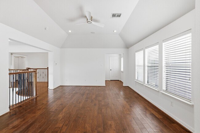 Building Photo - 25707 Pierrmont Ct