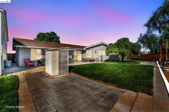 Building Photo - 59 Old Stagecoach Rd