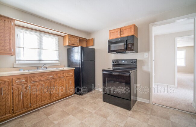 Building Photo - 4302 N 63rd St