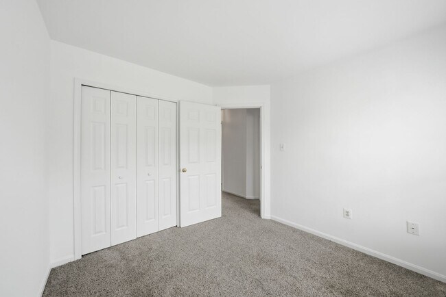 Building Photo - 46733 Woodmint Terrace