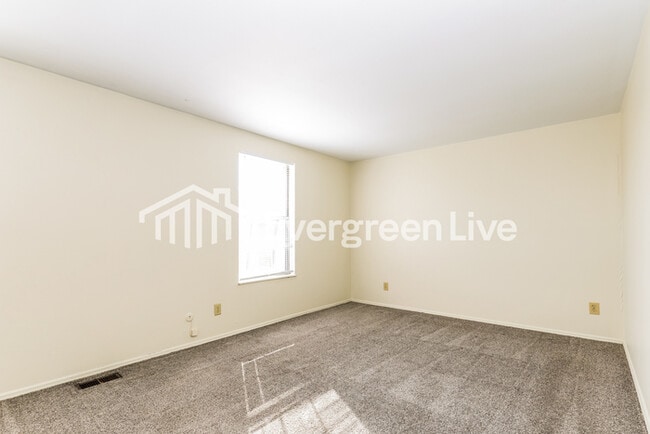 Building Photo - 7572 Mt Hood