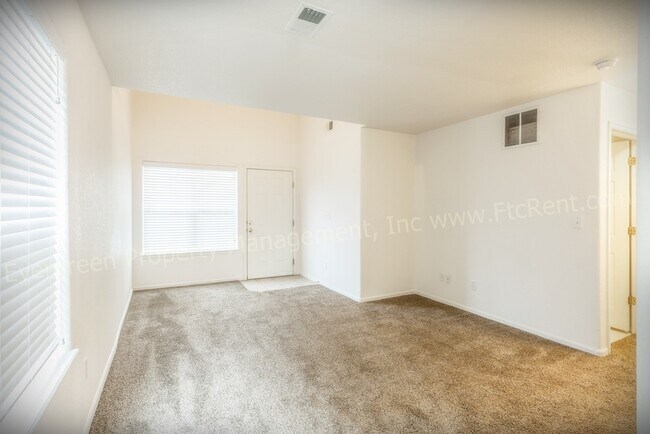 Building Photo - 802 Waterglen Dr