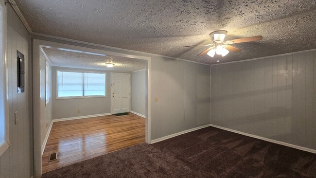 Building Photo - 1132 Hood Ave