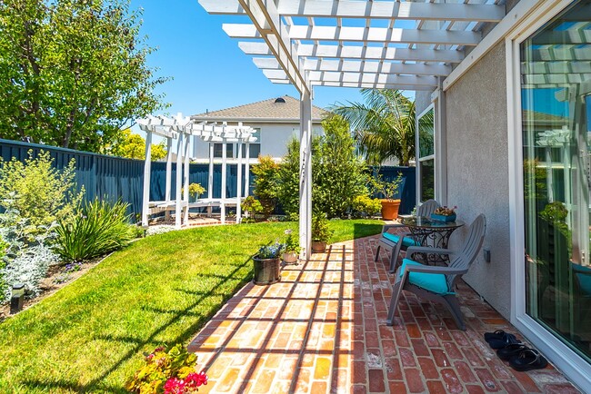 Building Photo - Quiet and Private 3 Bedroom Home in The Cape Community!